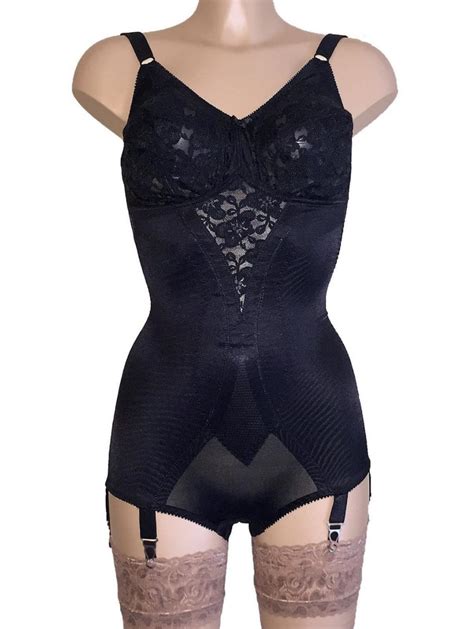 korselett|Corselette